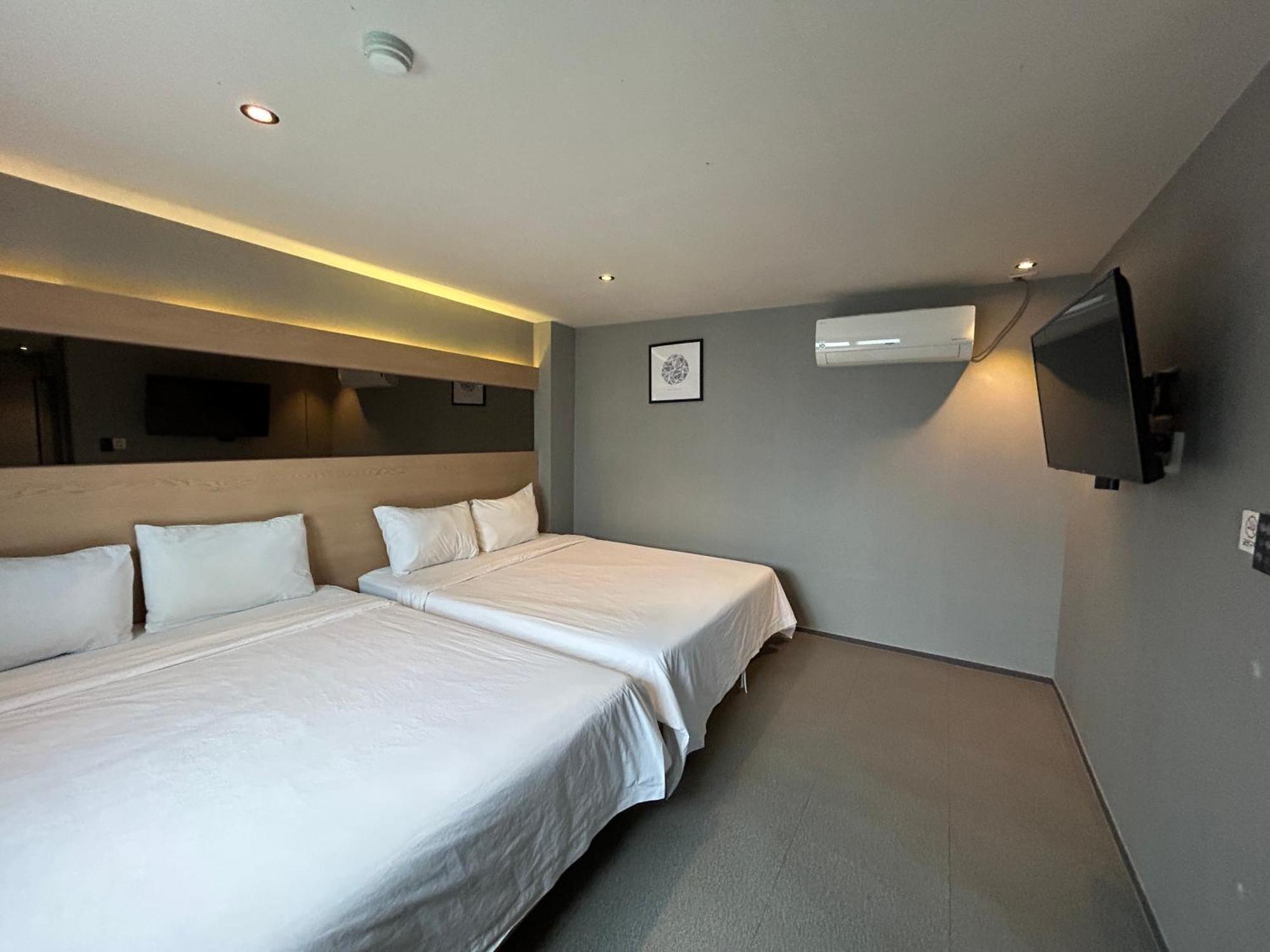 Deluxe Motel Geoje Exterior foto